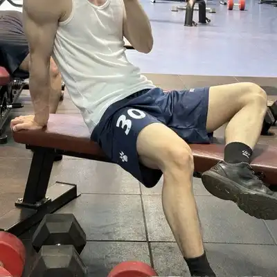 邹文